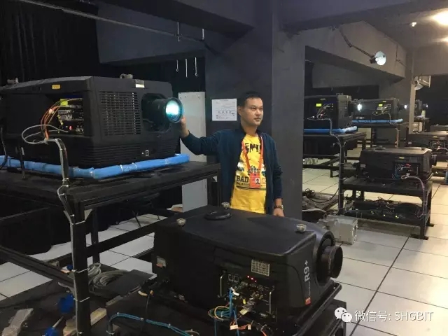 1493958700730001364.jpg 1493958700730001364.jpg