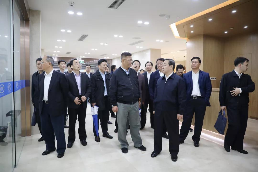 1554257893412061052.jpg 1554257893412061052.jpg