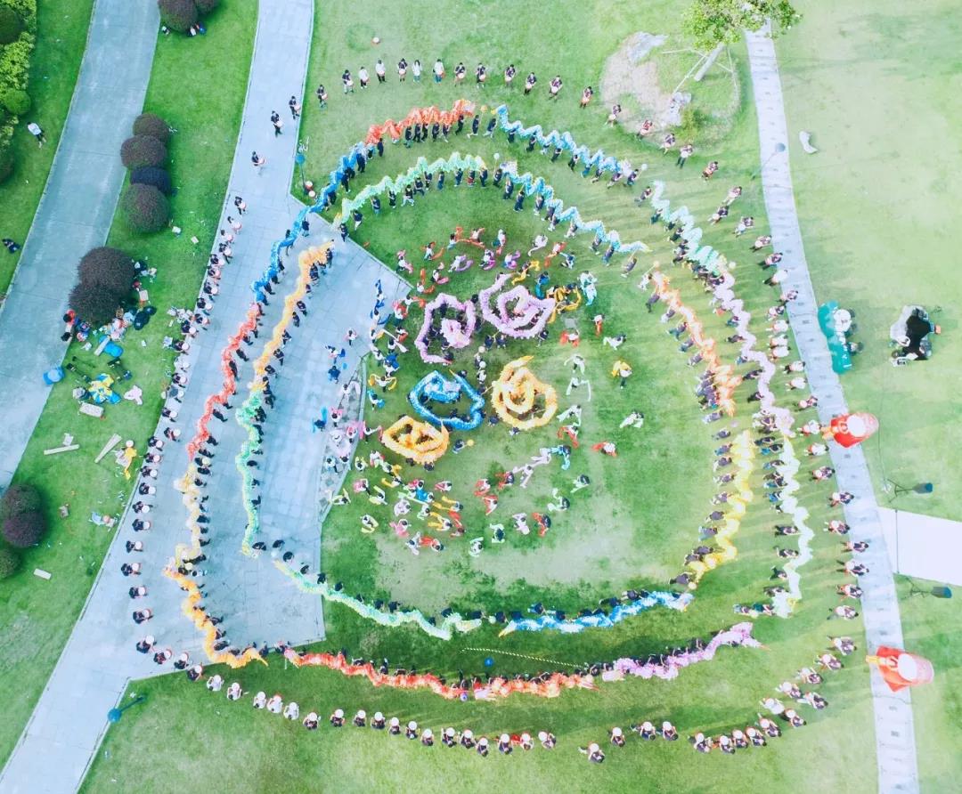 1561453116300098308.jpg 1561453116300098308.jpg