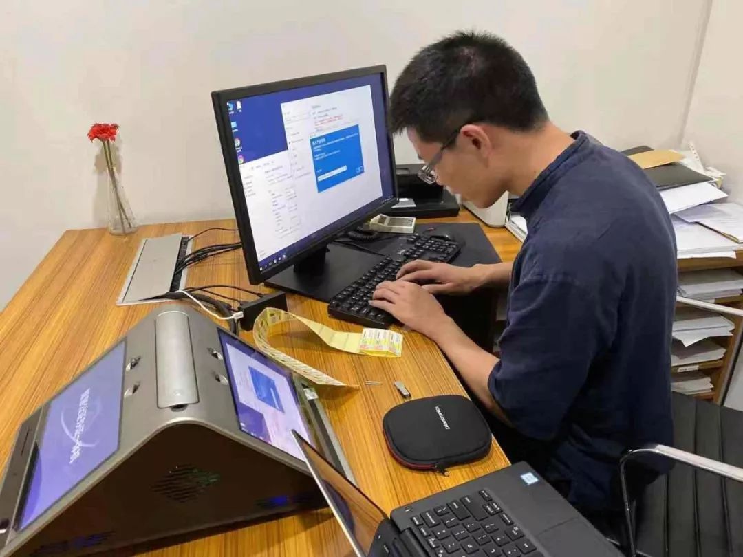 1570511768270080592.jpg 1570511768270080592.jpg