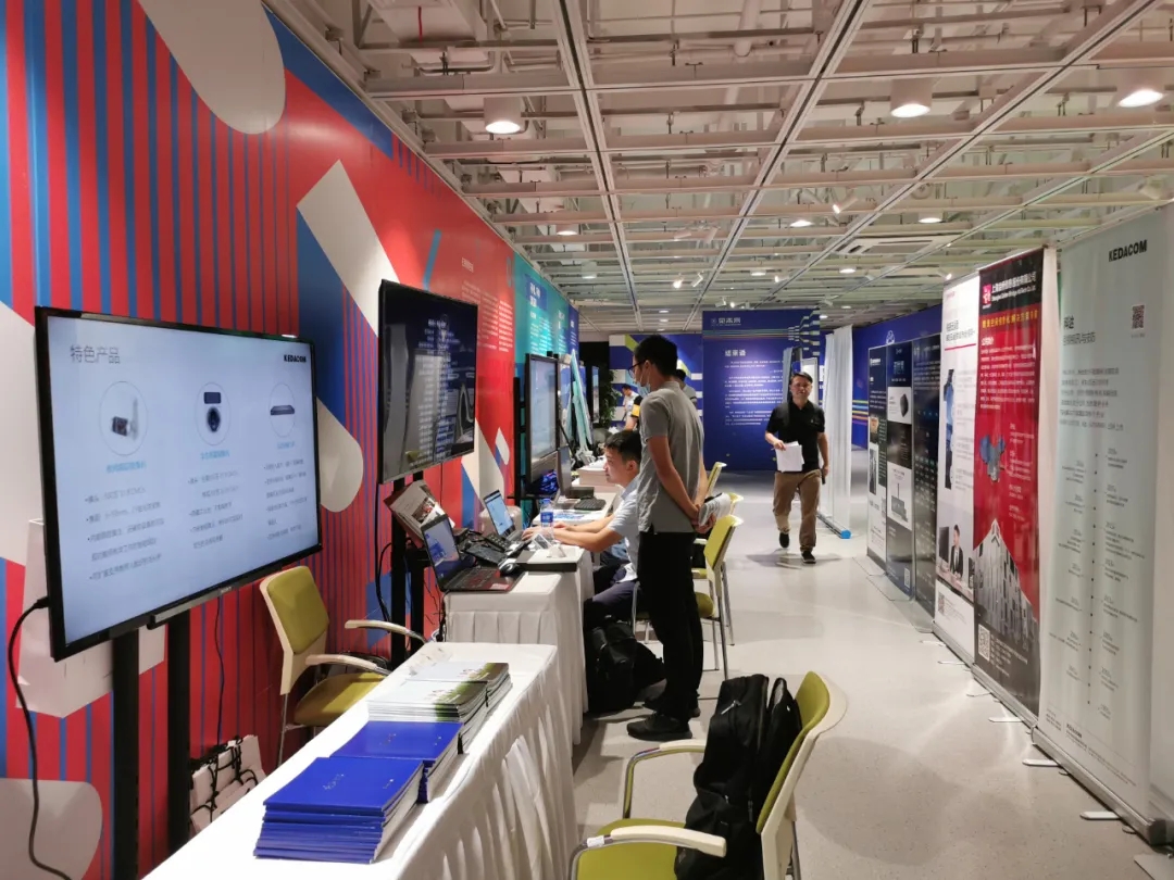 1599015870905006381.jpg 1599015870905006381.jpg